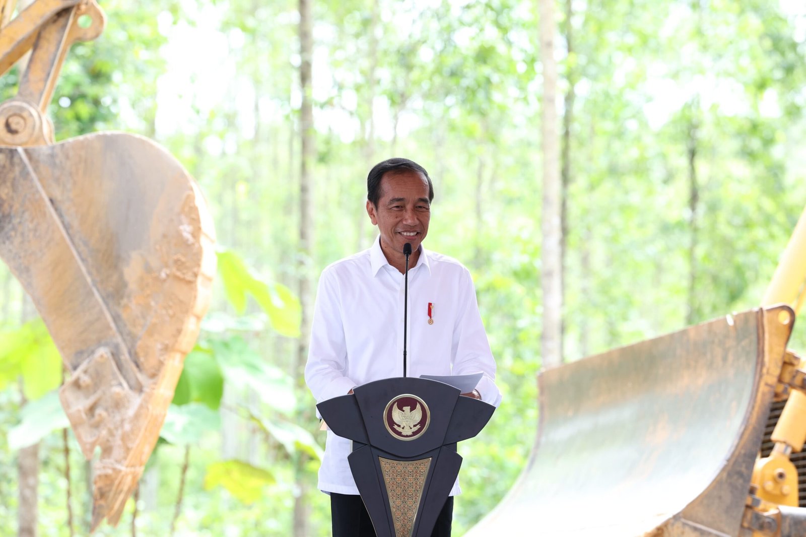 Kuasa Hukum: Tak Ada Kewajiban Tunjukkan Ijazah Jokowi di Luar Jalur Hukum