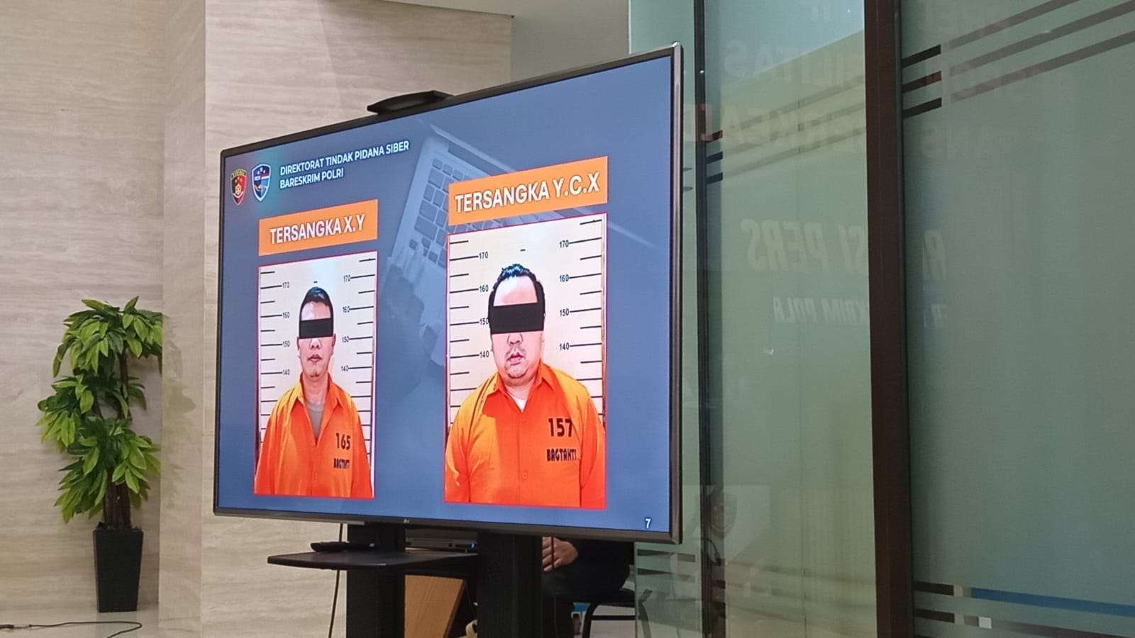 Bareskrim dan Kemenkominfo Ungkap Sindikat Fake BTS, Warga Negara Asing Jadi Tersangka
