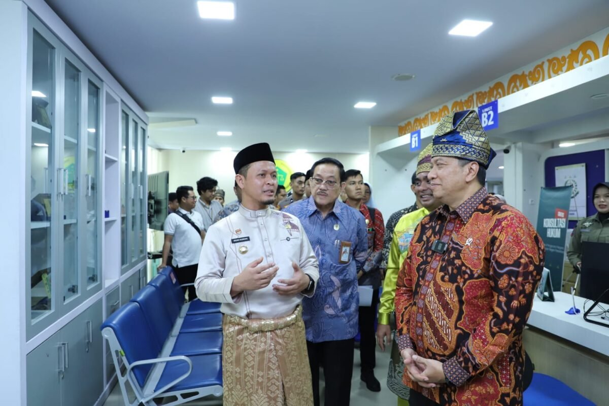 Kunjungi MPP Kota Pekanbaru, Wamen PANRB: Dukungan Daerah untuk Akselerasi Program Prioritas Presiden