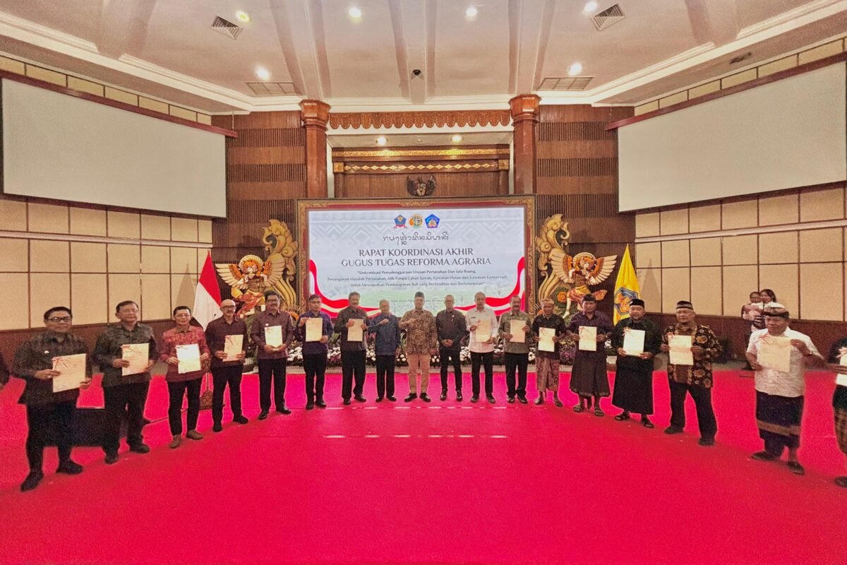Serahkan Sertipikat di Bali, Menteri Nusron Ungkap Manfaat Sertipikasi Tanah untuk Perekonomian