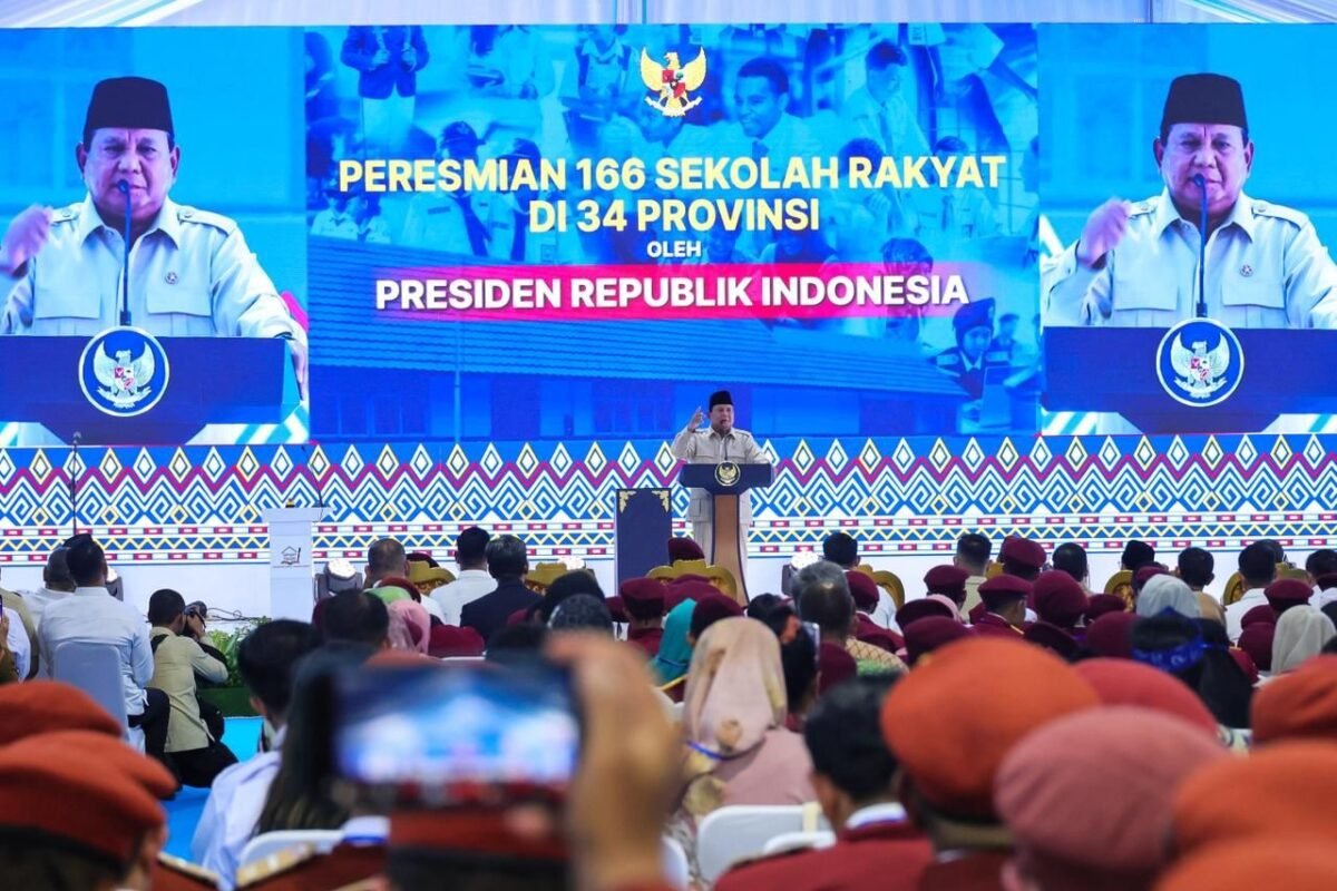 Ikuti Peluncuran 166 Sekolah Rakyat, Wamen Ossy: Setiap Anak Indonesia Berhak atas Pendidikan yang Layak