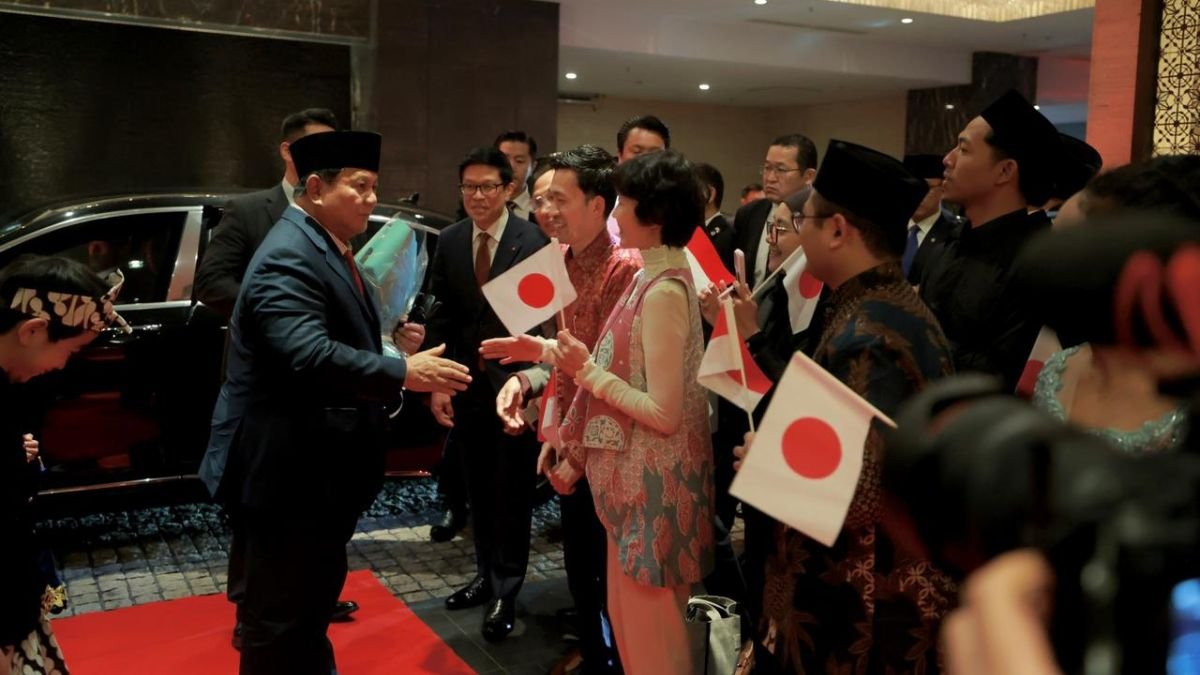 Prabowo Disambut Haru di Tokyo, Diaspora Antusias hingga Berebut Momen Langka